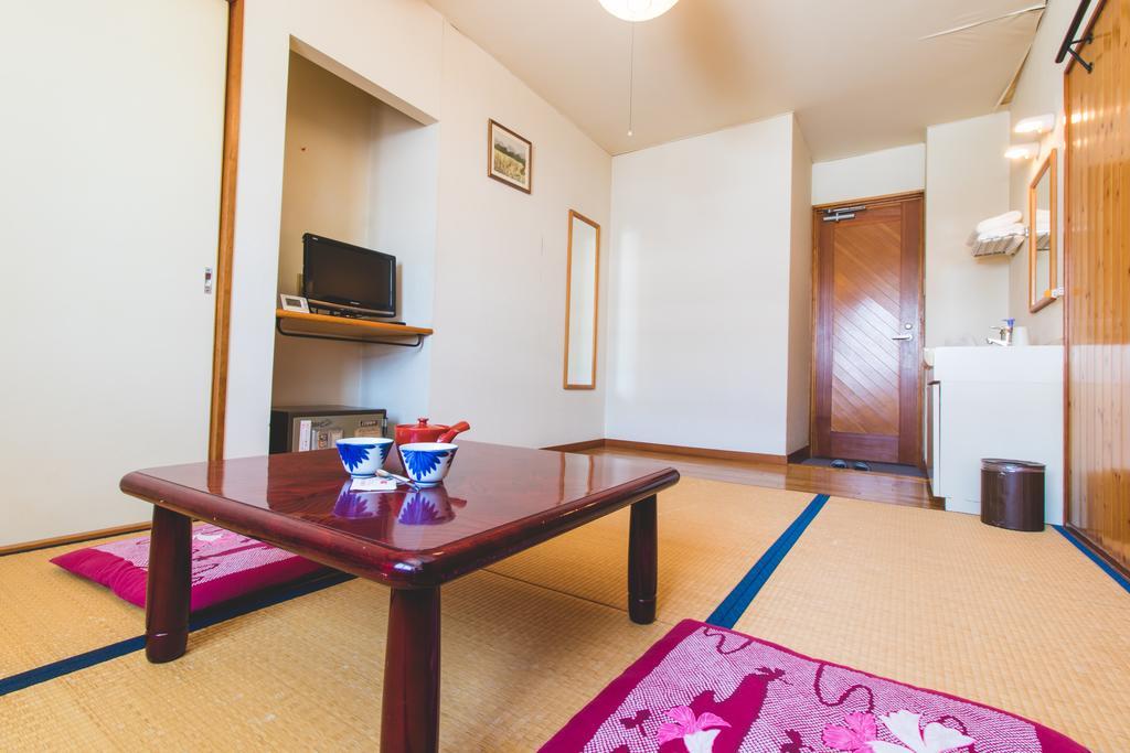 Hotel Silverhorn Миоко Екстериор снимка