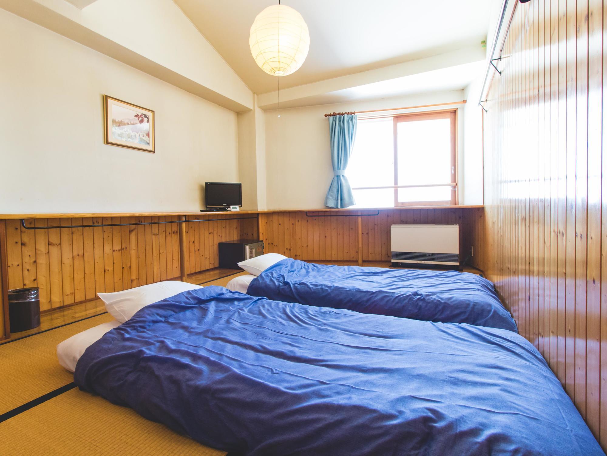Hotel Silverhorn Миоко Екстериор снимка
