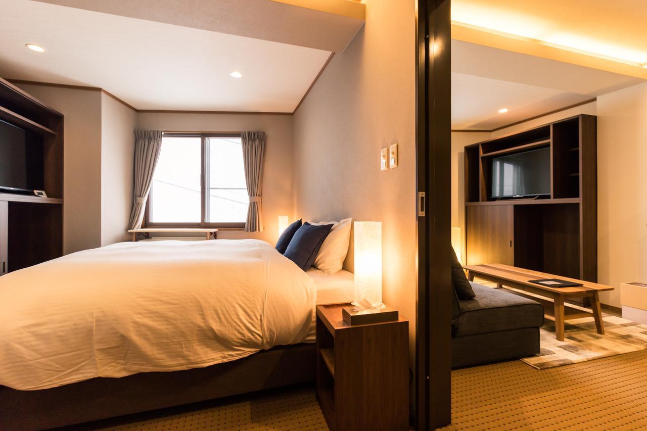 Hotel Silverhorn Миоко Екстериор снимка